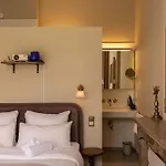 By Atelier Hotel