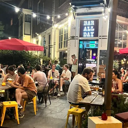 Boutique By Atelier 酒店 *